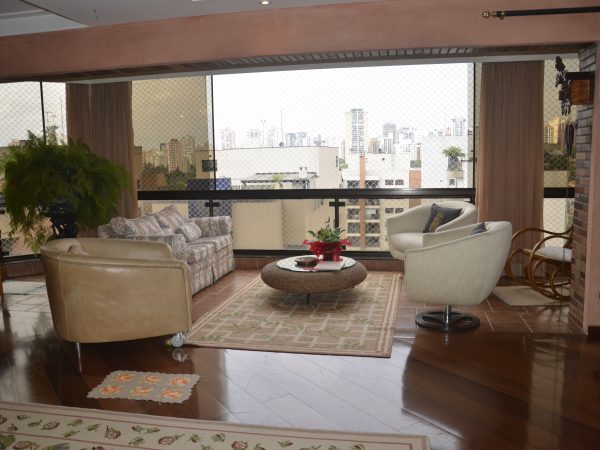 Apartamento exclusivo. Alto padrão na melhor localização do Brooklin Novo para VENDA E LOCAÇÃO.