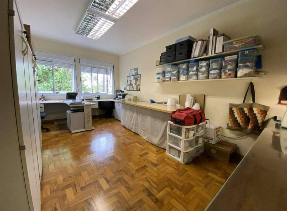 Sobrado de alto padrão com piscina em ótima localização – Brooklin Novo