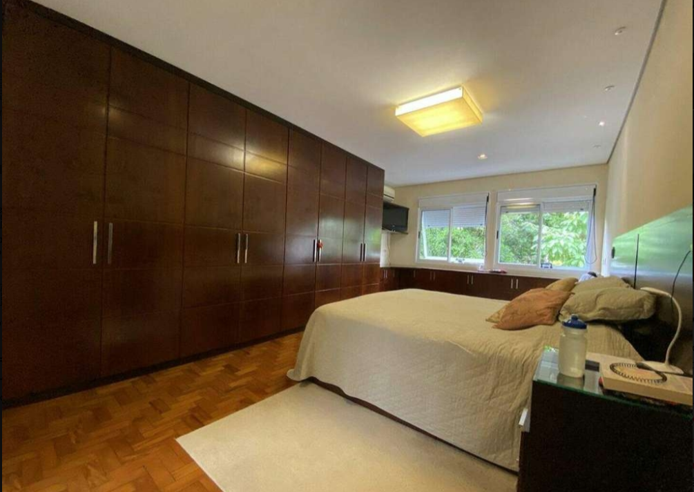 Sobrado de alto padrão com piscina em ótima localização – Brooklin Novo