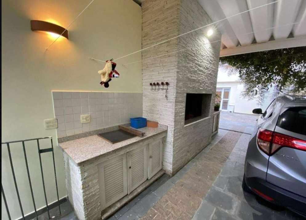 Sobrado de alto padrão com piscina em ótima localização – Brooklin Novo