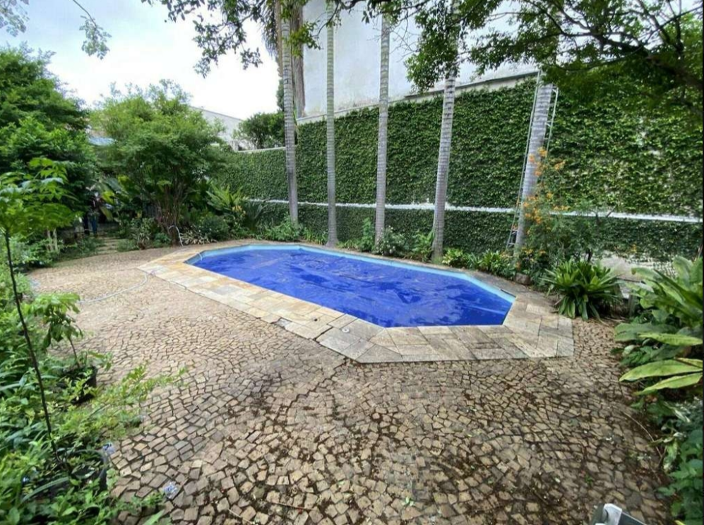 Sobrado de alto padrão com piscina em ótima localização – Brooklin Novo