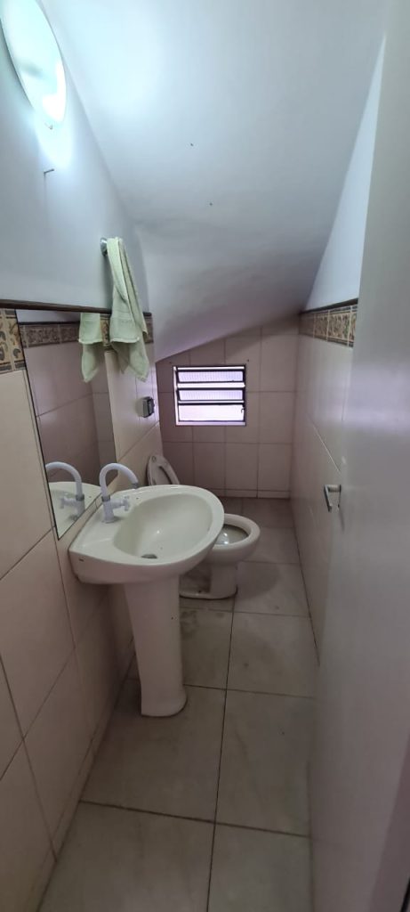 Sobrado em ótima localização – Vila do Castelo