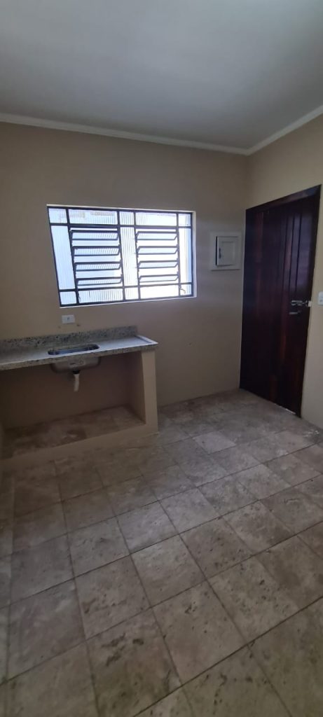 Sobrado em ótima localização – Vila do Castelo