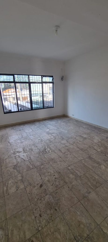 Sobrado em ótima localização – Vila do Castelo